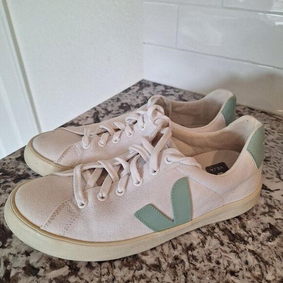 Veja Canvas Sneakers White  size 8 - Picture 4 of 9